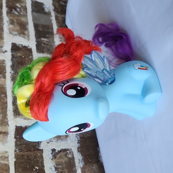 My Little Pony Rainbow Dash - Picture 2 of 9